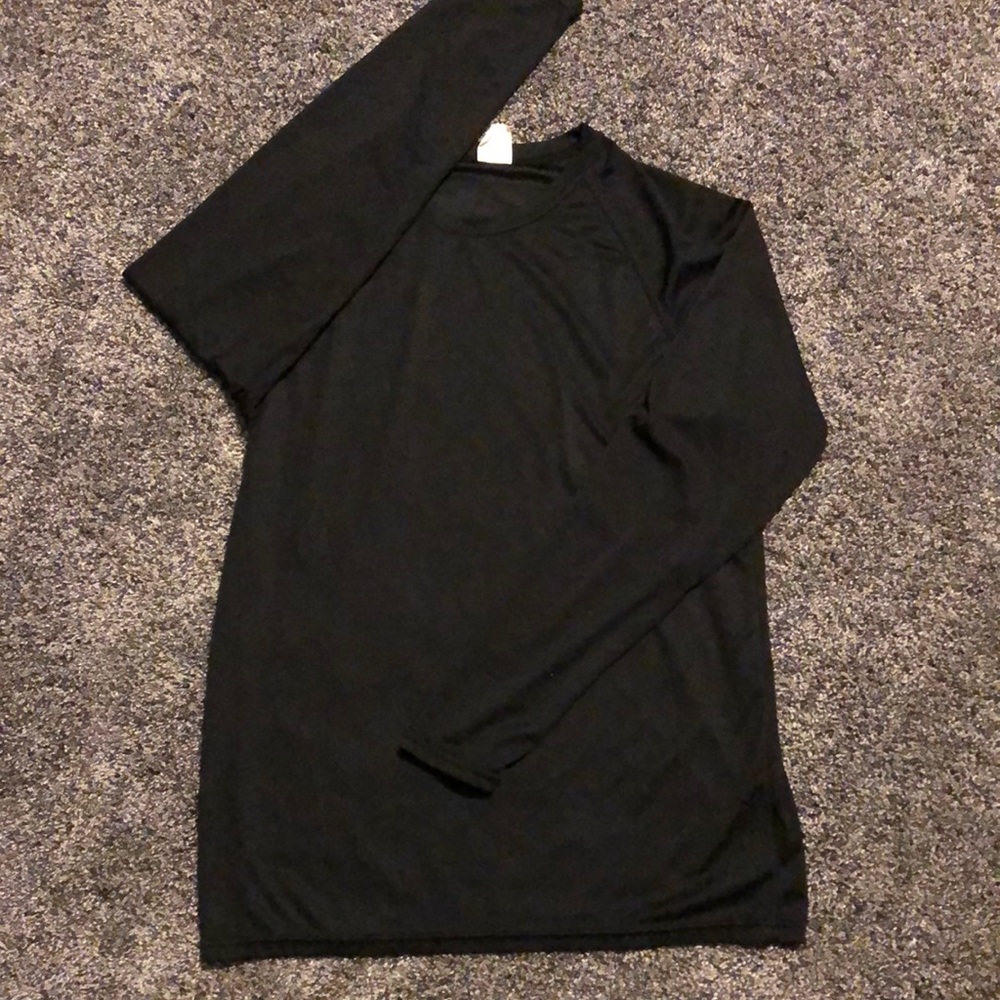 Black sportswear under shirt for cold weather